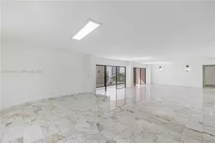 1800 NE 114th St, Miami, FL 33181 - Photo 29