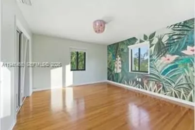 541 NE 105th St, Miami Shores, FL 33138 - Photo 23