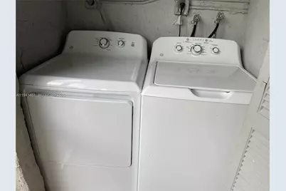 426 NE 210th Cir Ter #103-2, Miami, FL 33179 - Photo 17