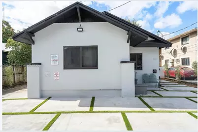 418 NW 9th Ave, Miami, FL 33128 - Photo 3