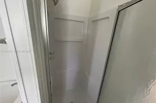 19800 SW 180th Ave, Miami, FL 33187 - Photo 9