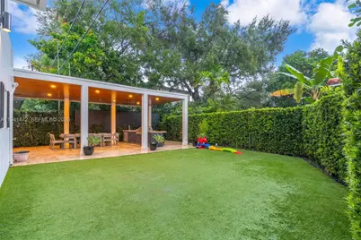 1030 Manati Ave, Coral Gables, FL 33146 - Photo 27