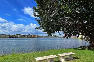 1670 NE 191st St, Miami, FL 33179 - Photo 3