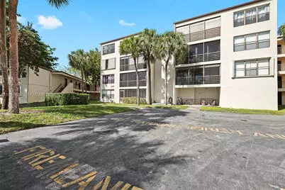 2302 S Cypress Bend Dr #210, Pompano Beach, FL 33069 - Photo 25