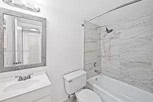 2302 S Cypress Bend Dr, Pompano Beach, FL 33069 - Photo 17