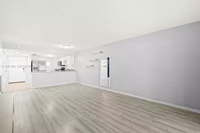 2302 S Cypress Bend Dr #210, Pompano Beach, FL 33069 - Photo 5