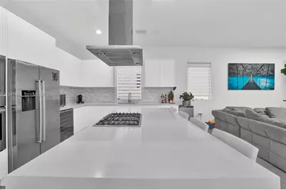 10055 NW 77th St, Doral, FL 33178 - Photo 15
