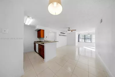 2986 S University Dr #8101, Davie, FL 33328 - Photo 3