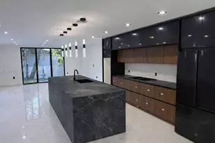 1644 NW 8th Terrace, Miami, FL 33125 - Photo 5