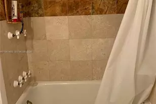 329 W 28th St, Miami Beach, FL 33140 - Photo 7