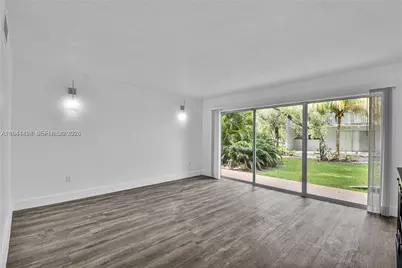 9371 Fontainebleau Blvd #I101, Miami, FL 33172 - Photo 3