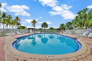 9371 Fontainebleau Blvd, Miami, FL 33172 - Photo 23