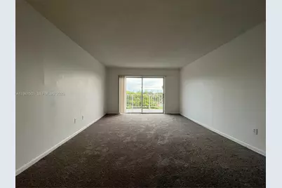 492 NW 165th St Rd #C-611, Miami, FL 33169 - Photo 3