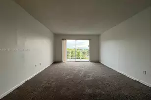 492 NW 165th St Rd, Miami, FL 33169 - Photo 3