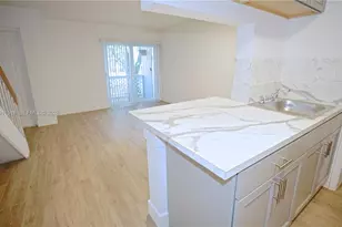 17425 NW 67th Pl, Hialeah, FL 33015 - Photo 15