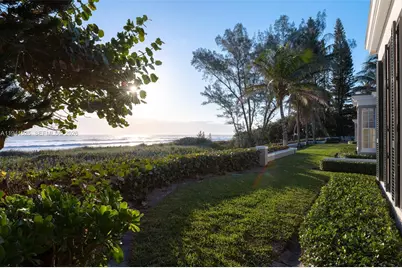 21 S Beach Rd, Jupiter Island, FL 33455 - Photo 31