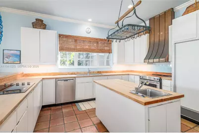 21 S Beach Rd, Jupiter Island, FL 33455 - Photo 21