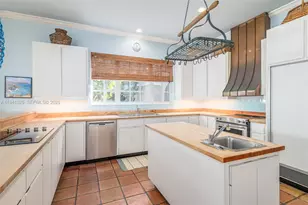 21 S Beach Rd, Jupiter Island, FL 33455 - Photo 21