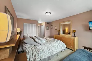 200 Diplomat Pkwy, Hallandale Beach, FL 33009 - Photo 13