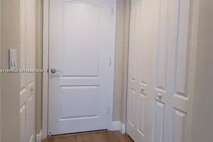 60 NW 37th Ave, Miami, FL 33125 - Photo 19