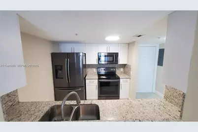 60 NW 37th Ave #806, Miami, FL 33125 - Photo 5