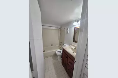 8592 W Sunrise Blvd #209, Plantation, FL 33322 - Photo 7