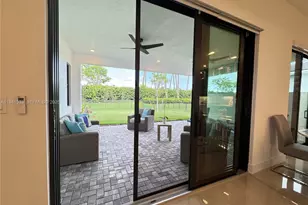 5444 SW Saint Armands Way, Loxahatchee, FL 33470 - Photo 7