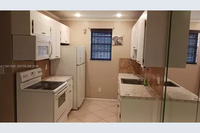 421 NE 1st St #111, Hallandale Beach, FL 33009 - Photo 9