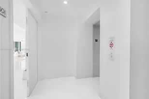 700 NE 24th St, Miami, FL 33137 - Photo 3