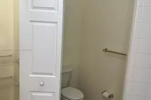 8201 Claire Ann Dr, Orlando, FL 32835 - Photo 15