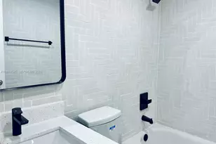 1545 NW 8th Ave, Miami, FL 33136 - Photo 3