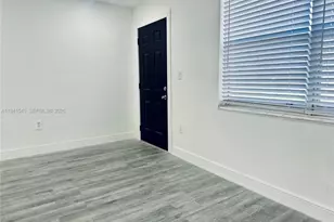 1545 NW 8th Ave, Miami, FL 33136 - Photo 1