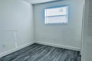 1545 NW 8th Ave, Miami, FL 33136 - Photo 5