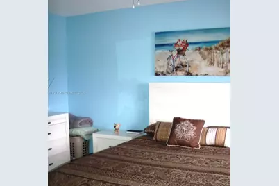 5290 W 21st Ct #405, Hialeah, FL 33016 - Photo 11