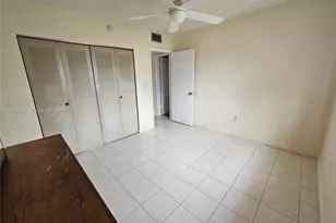 8990 SW 24th St, Miami, FL 33165 - Photo 9