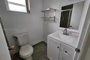 8990 SW 24th St, Miami, FL 33165 - Photo 13