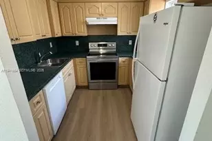 1063 SW 2nd St, Miami, FL 33130 - Photo 5