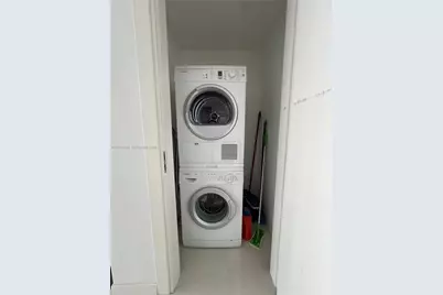 200 Biscayne Boulevard Way #3514, Miami, FL 33131 - Photo 9