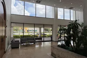 13499 Biscayne Blvd, North Miami, FL 33181 - Photo 17