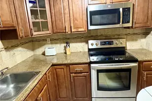 210 172nd St, Sunny Isles Beach, FL 33160 - Photo 11