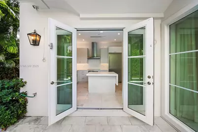 315 Santander Ave #311, Coral Gables, FL 33134 - Photo 23