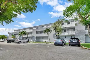 9371 Fontainebleau Blvd, Miami, FL 33172 - Photo 29