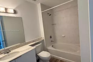 234 NE 3rd St, Miami, FL 33132 - Photo 5