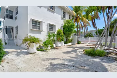 7611 Harding Ave #7, Miami Beach, FL 33141 - Photo 3