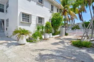 7611 Harding Ave, Miami Beach, FL 33141 - Photo 3