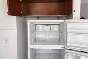 7611 Harding Ave, Miami Beach, FL 33141 - Photo 7