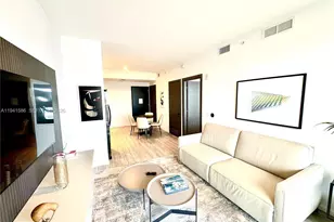 398 NE 5th St, Miami, FL 33132 - Photo 21