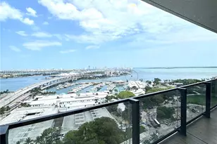 398 NE 5th St, Miami, FL 33132 - Photo 31