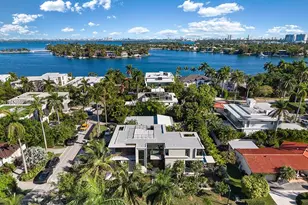 375 S Hibiscus Dr, Miami Beach, FL 33139 - Photo 5