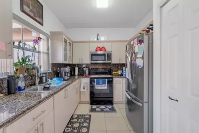 8423 NW 138th Ter #2804, Miami Lakes, FL 33016 - Photo 7